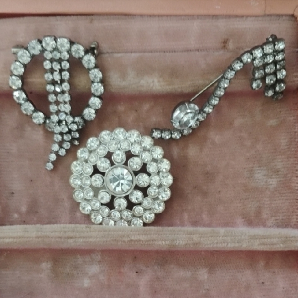 Elegant Vintage Silver Crystal Brooch Set